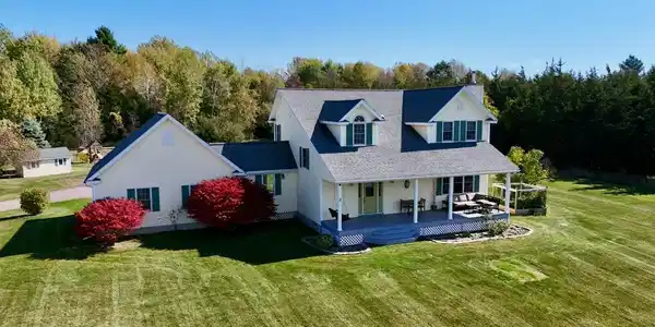 2 Maynard Court