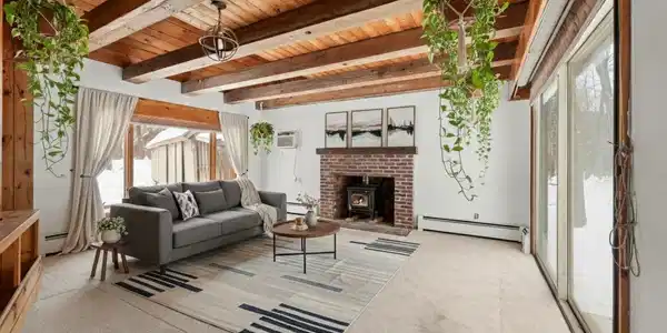 8 Avery Road