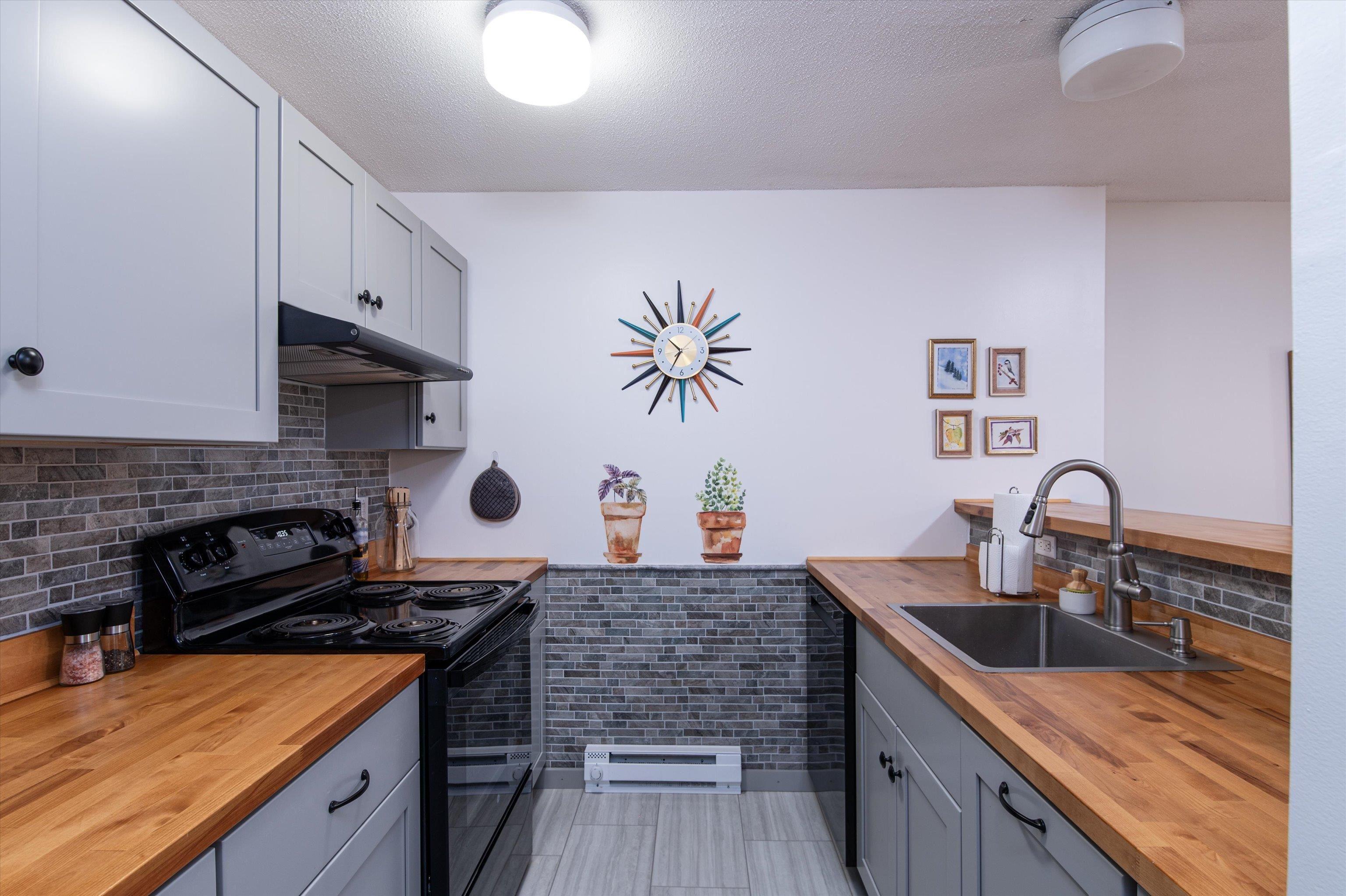 Image 4: Totally renovated kitchen Image 4: Totally renovated kitchen