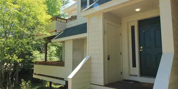 42 Forest Knoll Way