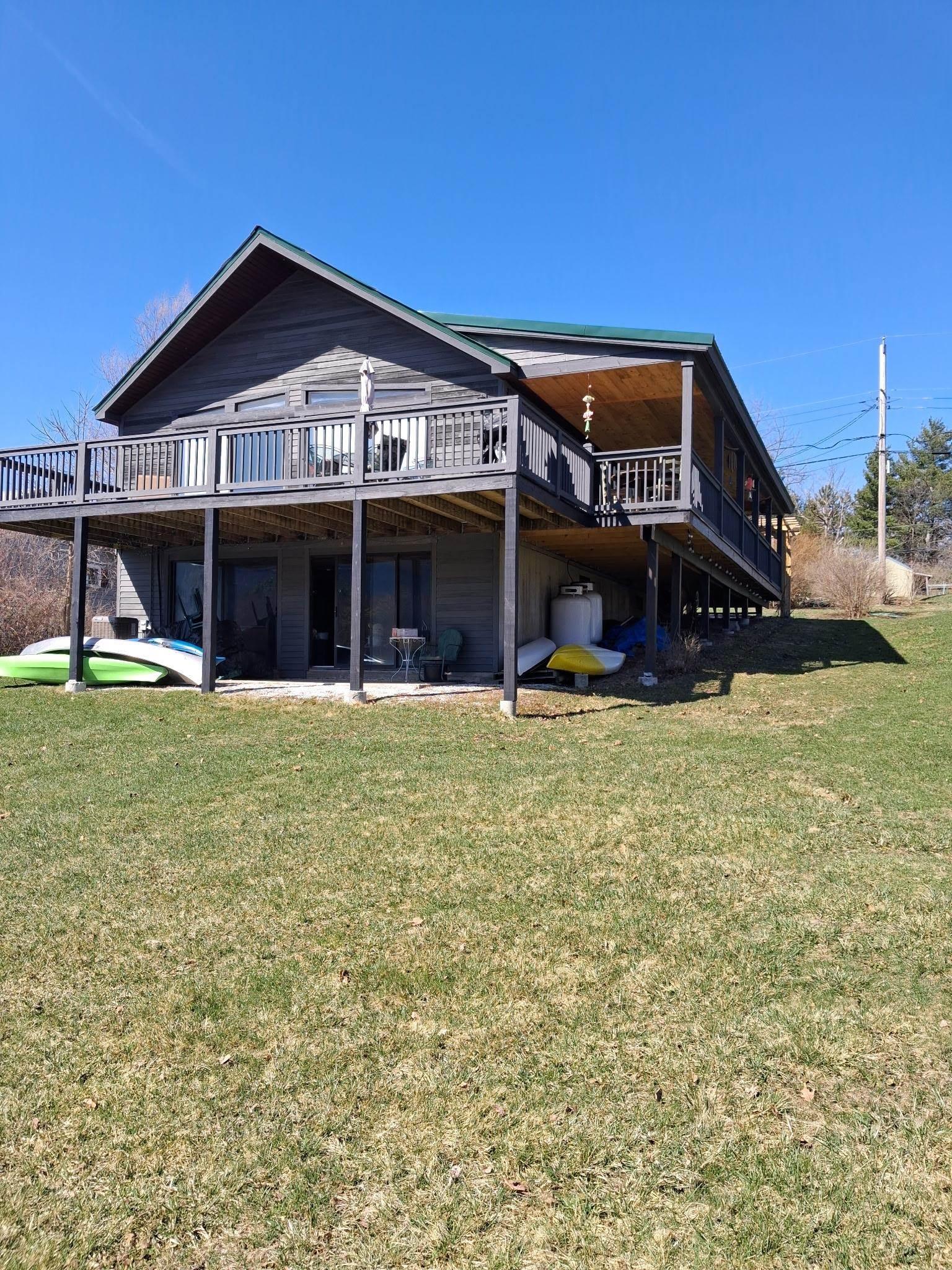 Image 1: YEAR ROUND LIVING Image 1: YEAR ROUND LIVING