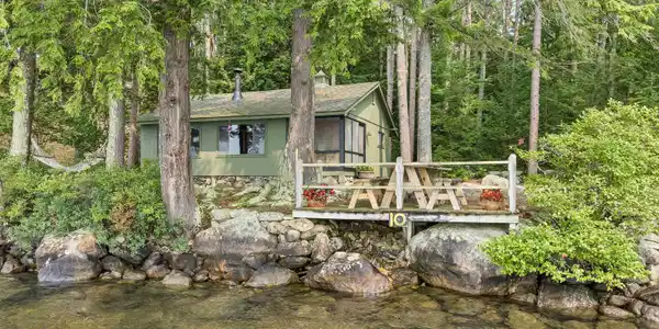 10 Chase Island