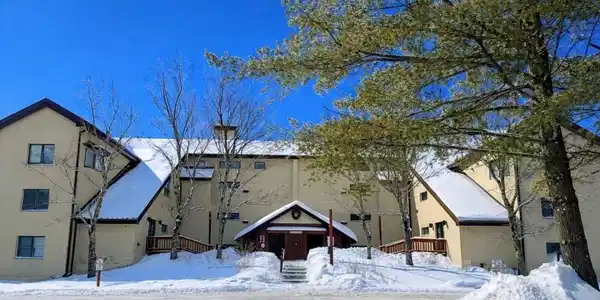 3C Snow Mountain Village