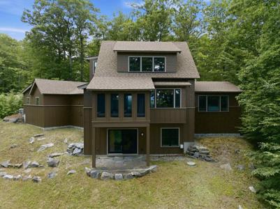 5 Peaked Hill Road