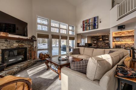 3 Linscott Road
