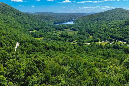 2-76 Falcon Ridge Road