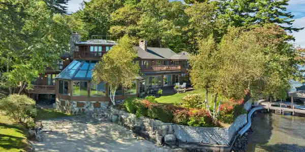211 Dockham Shore Road
