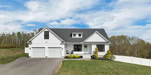 85 Kennybeck Court