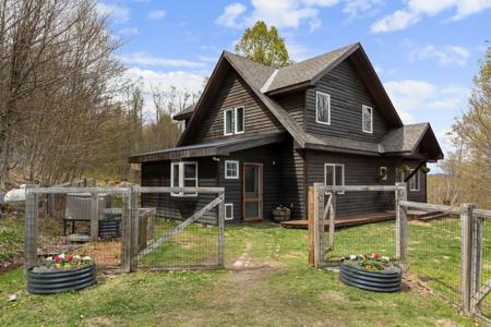 96 Deerfield Hills Road