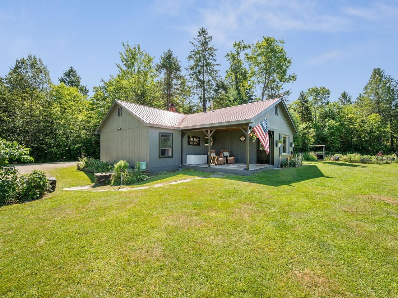 Image 1: Well-Maintained, 2-BR, 1-BA Image 1: Well-Maintained, 2-BR, 1-BA