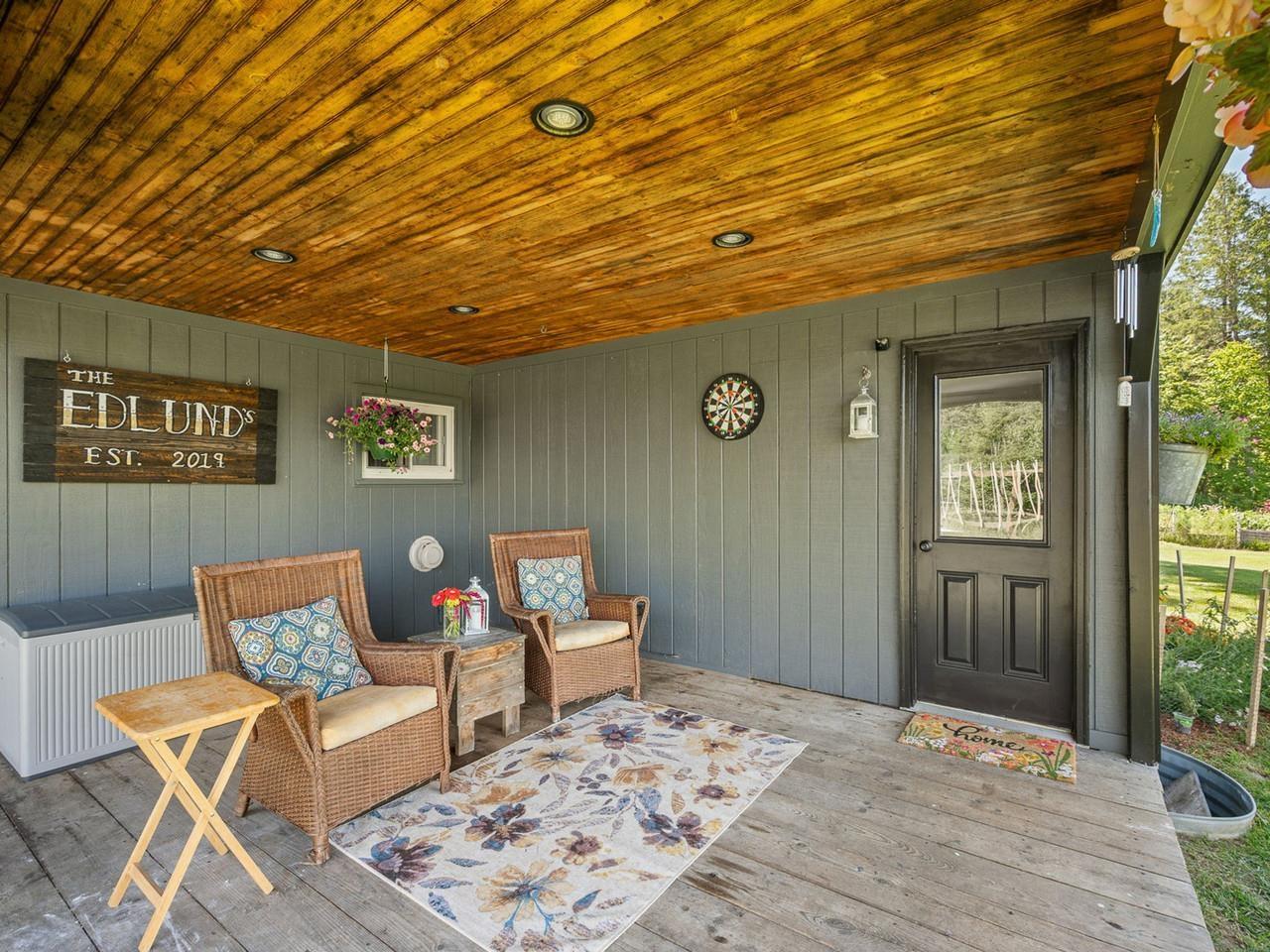 Image 4: Covered Porch Image 4: Covered Porch
