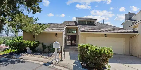 2220 Stone Mountain Circle