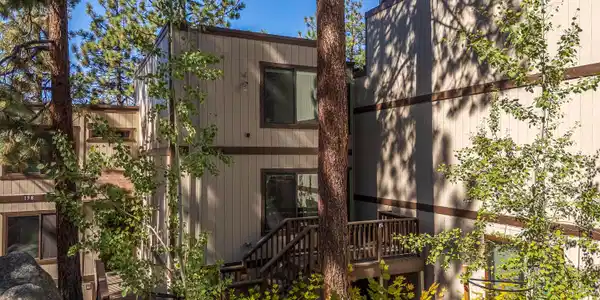 Image 2: exterior1