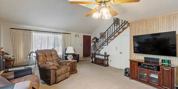 Image 2: Living Room