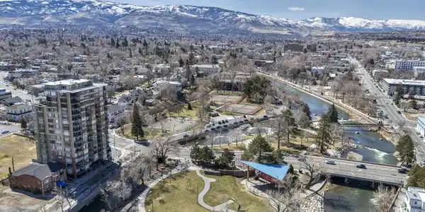 Image 4: 16-web-or-mls-280-island-ave-1002