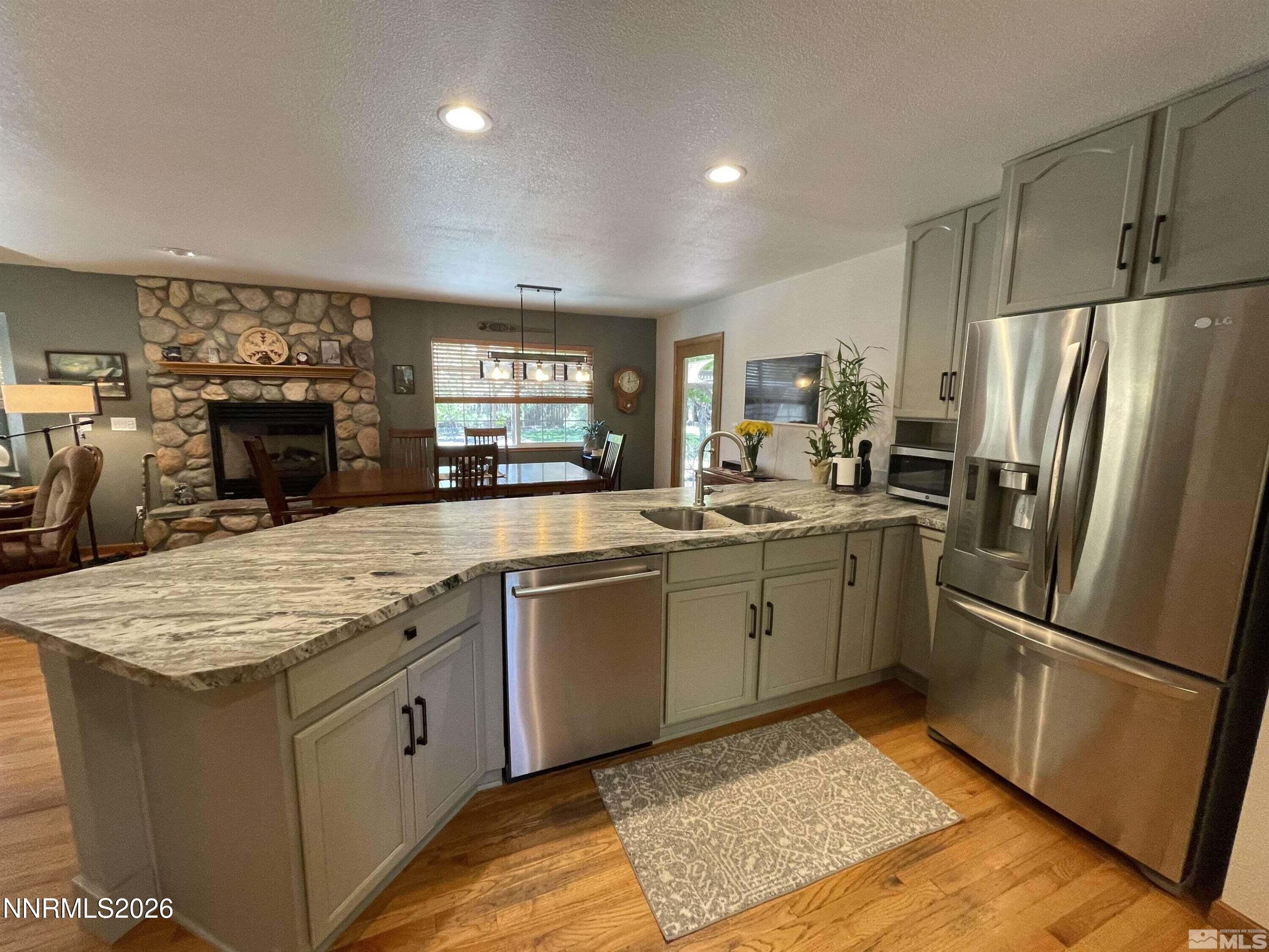 Image 4: Kitchen 1