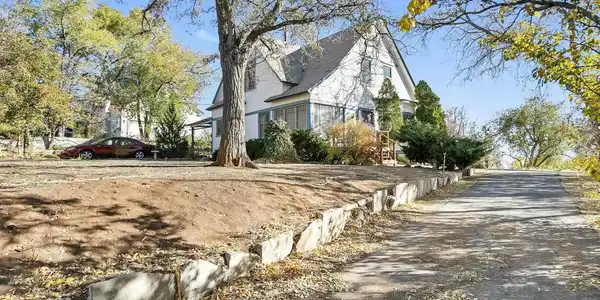 2528 Comstock Drive