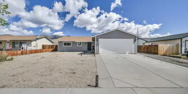 2078 Lonnie Lane