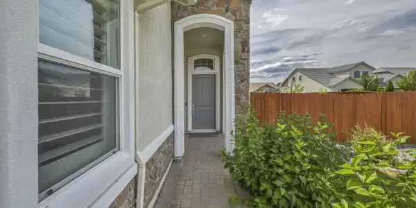 Image 3: 6-web-or-mls-9505-baldacci-ct