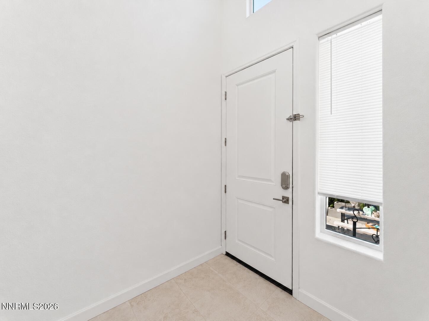 Image 2: virtually unstaged entry