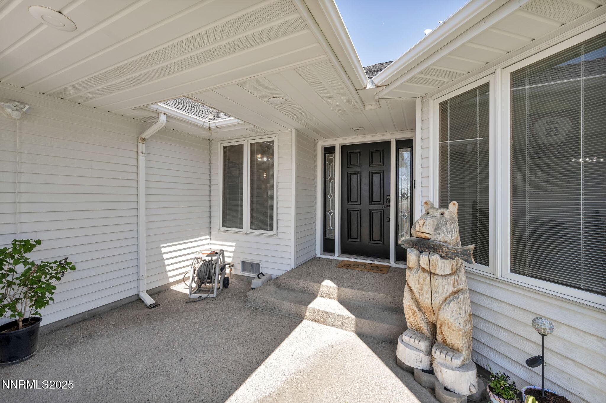 Image 2: 6-web-or-mls-5595-kluncy-canyon-rd