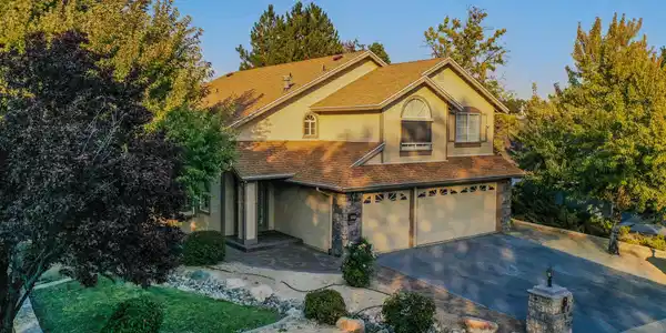 Image 2: 6360ValleyDr.air-7