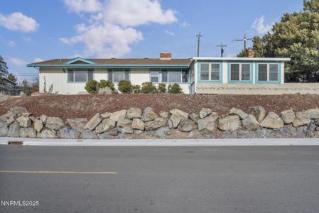 3200 Lodestar Lane