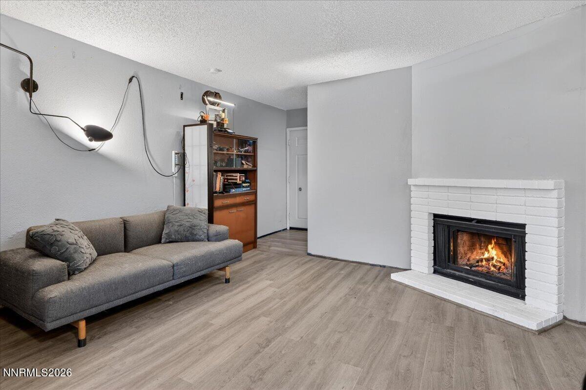 Image 3: living room