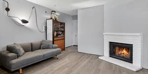 Image 3: living room