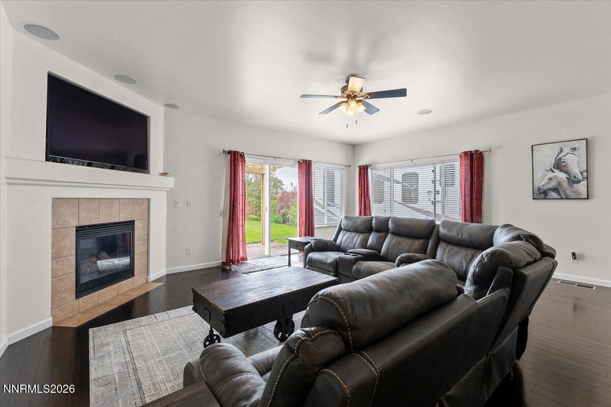 Image 3: 09-7695 Creek Canyon Dr Reno NV 89506 (9