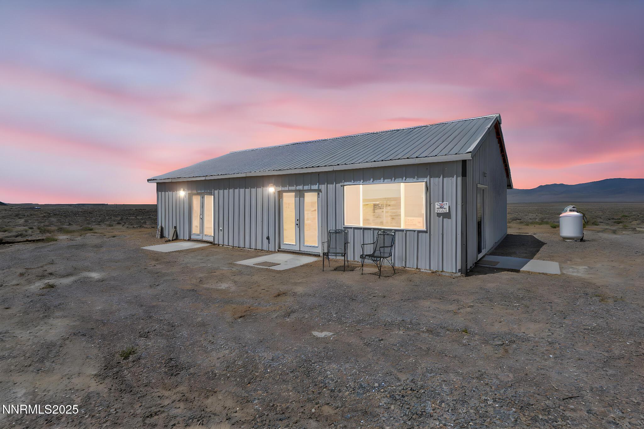 Image 1: 1-web-or-mls-14995-coal-canyon-rd