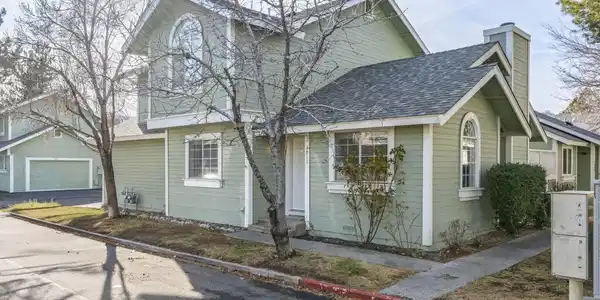 1911 E Minaret Circle