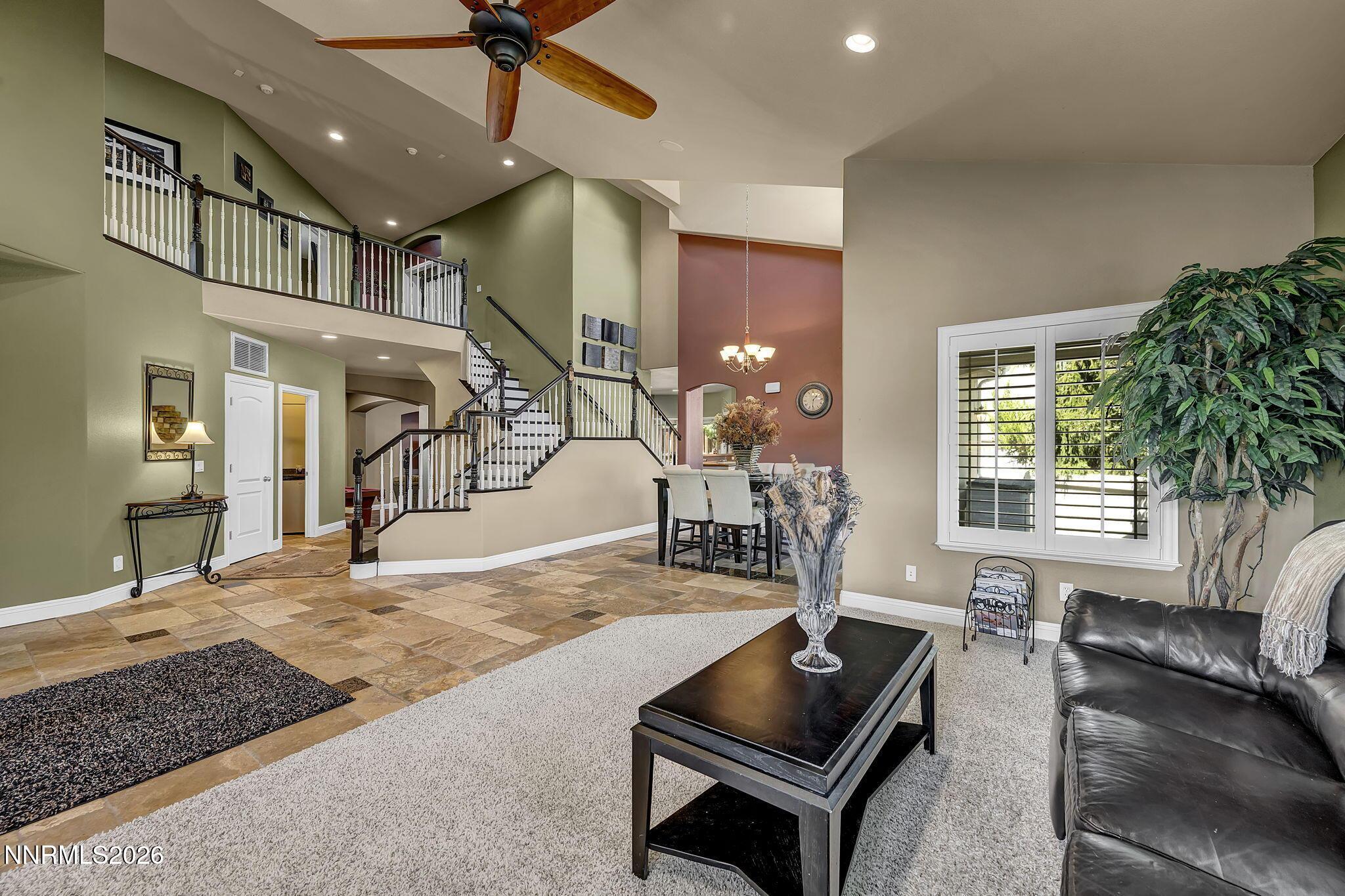 Image 2: 34-web-or-mls-6325-firebee-ct