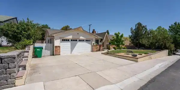 Image 2: 02-2205 Carlin St Reno NV 89503 (20 of 3