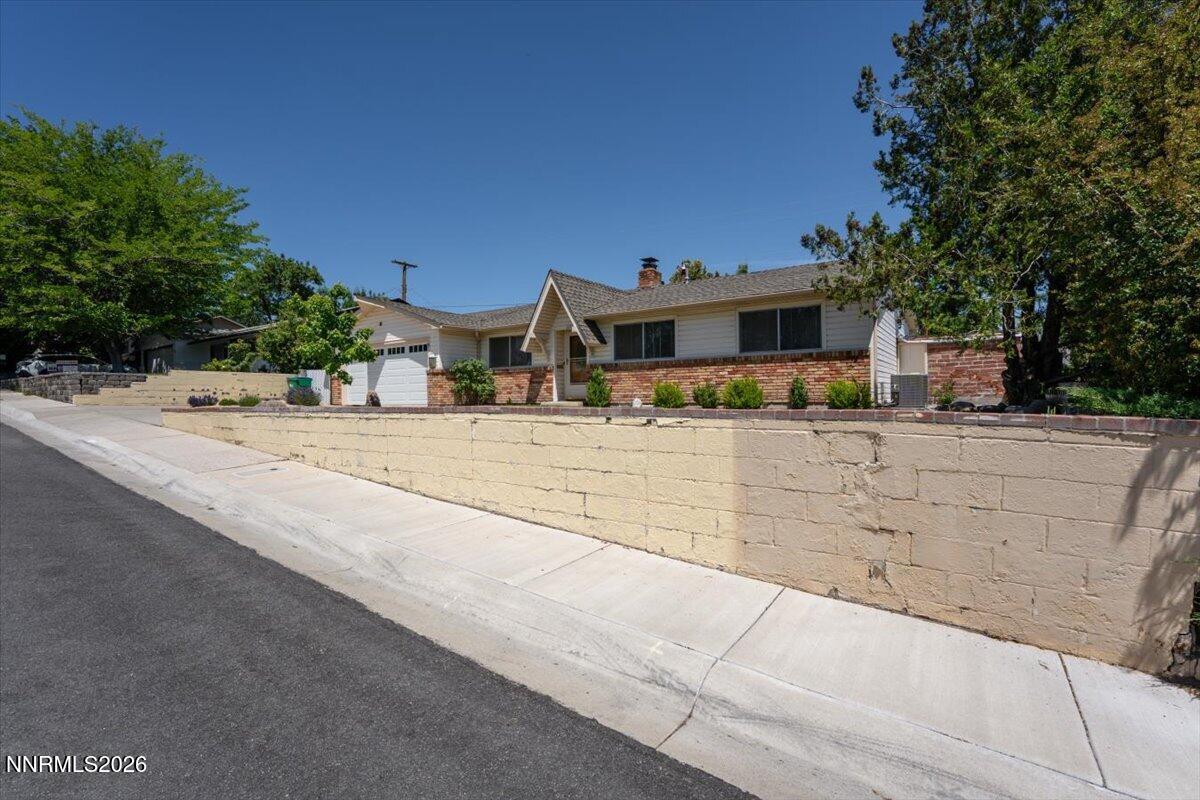 Image 4: 04-2205 Carlin St Reno NV 89503 (24 of 3
