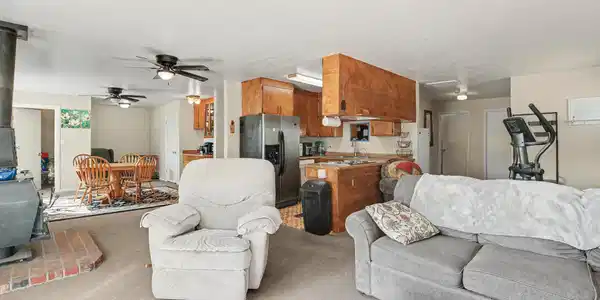Image 4: 4