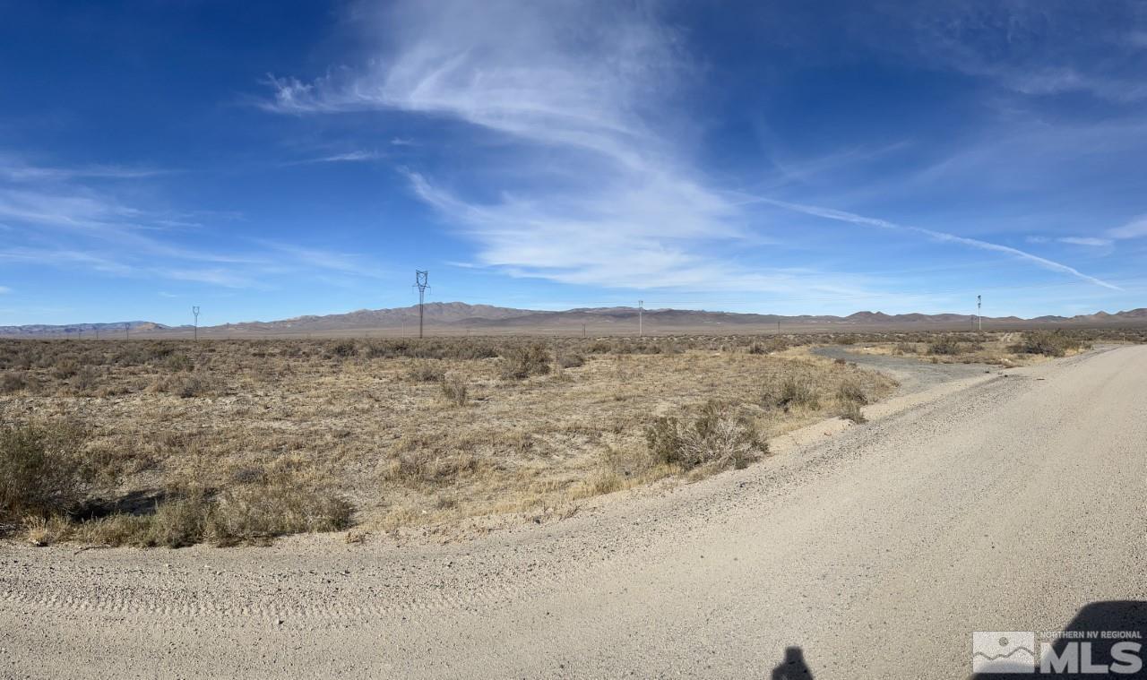 Image 1: Photo 1