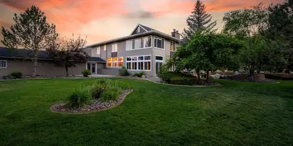 Image 4: 4-web-or-mls-380 Genoa Ln-4