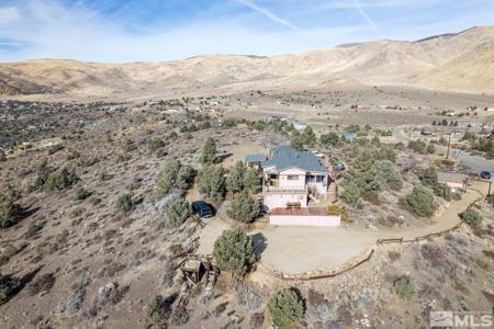 1284 Spatter Cone Road