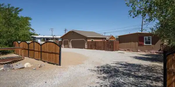 Image 2: 05-5640 Duclercque Way Sun Valley NV 894