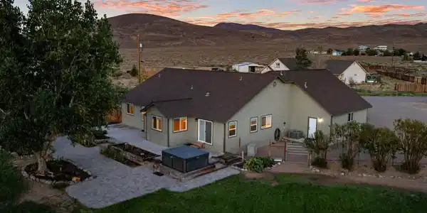 Image 2: 9-web-or-mls-DJI_0238