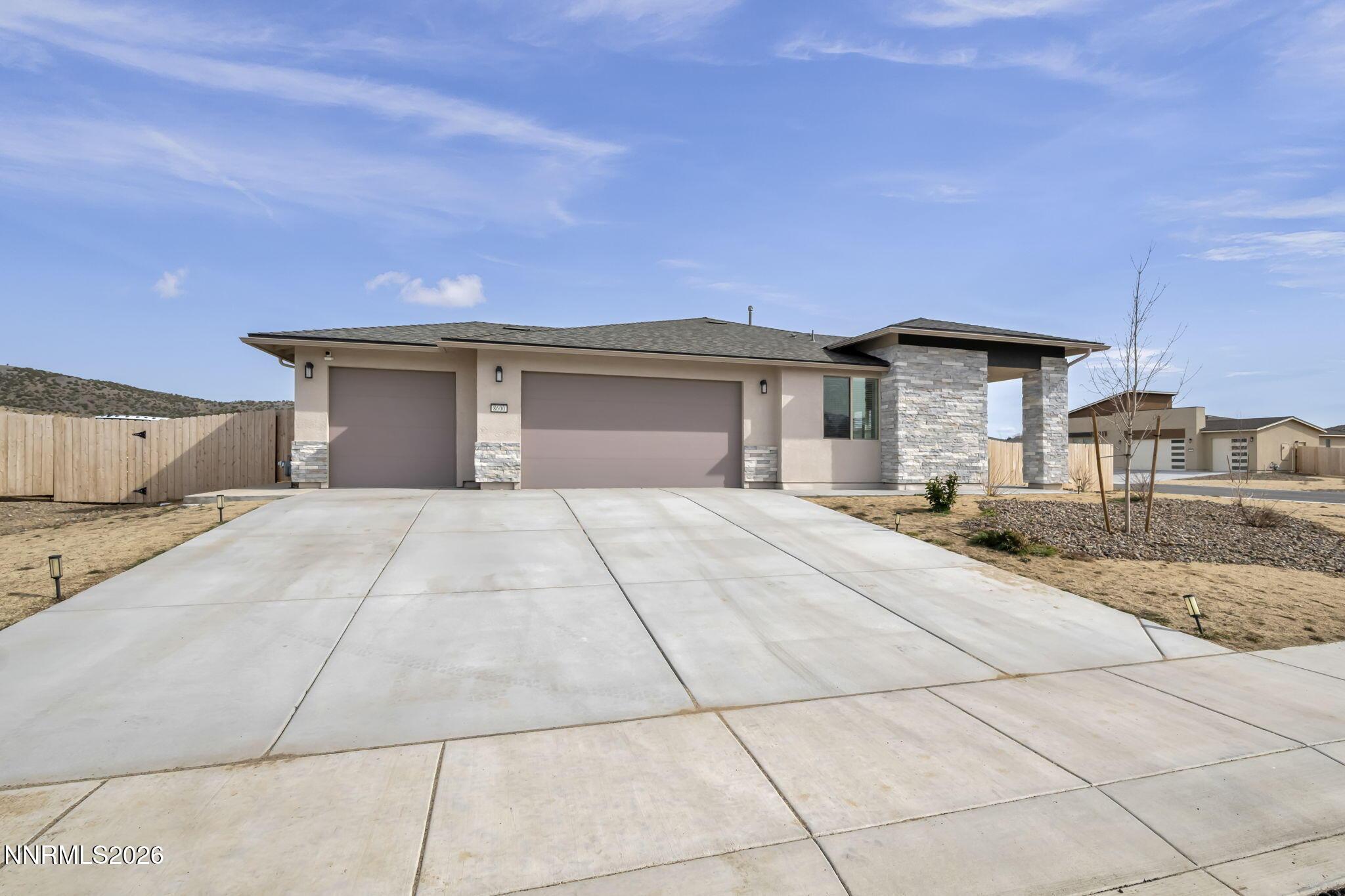 Image 2: 3-web-or-mls-8600-crandell-dr