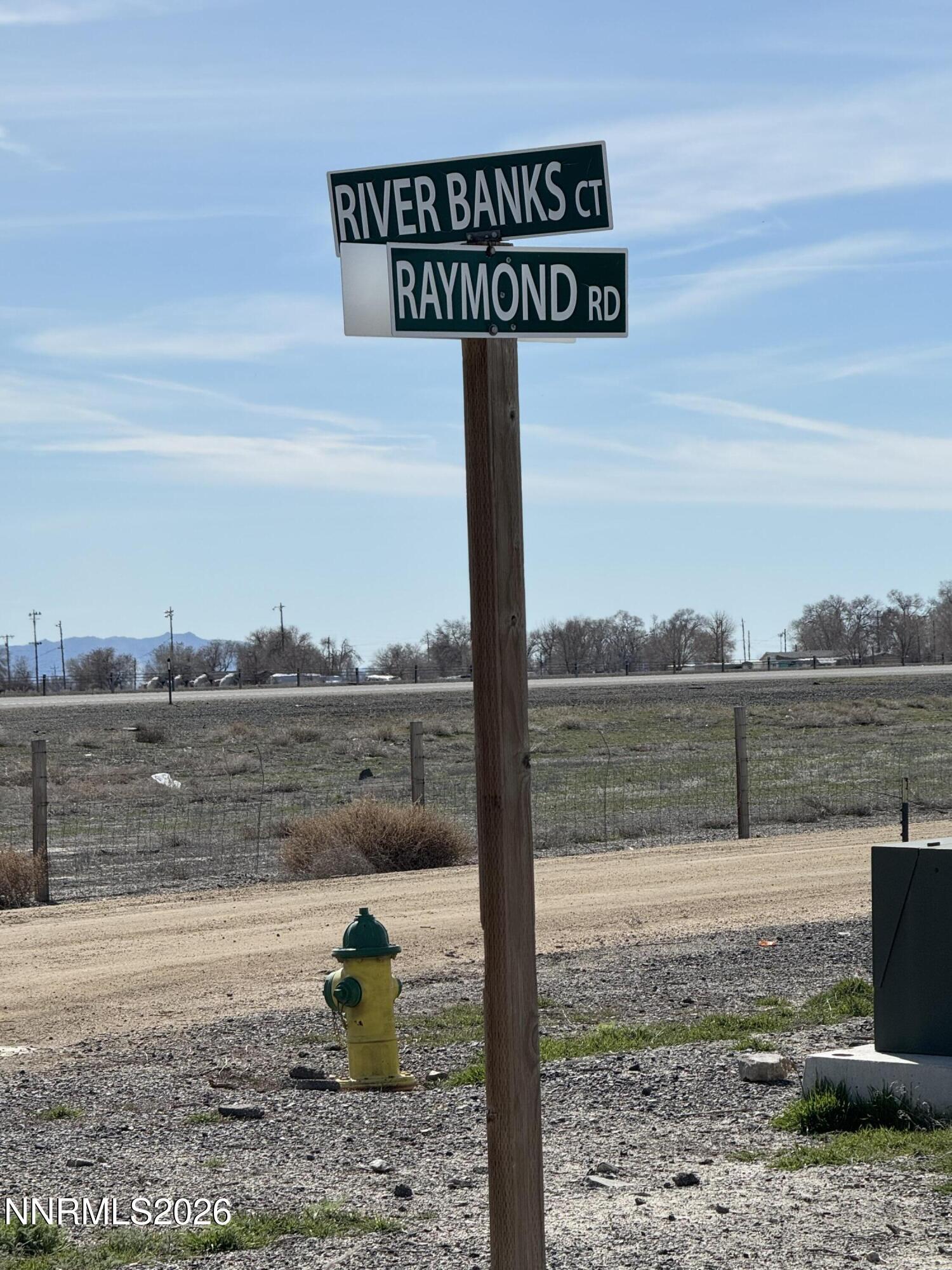 Image 1: 38 sign