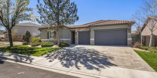 10679 Autumn Walk Lane