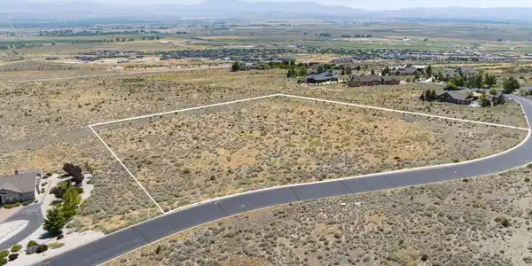 Image 3: 22-web-or-mls-DJI_20260804011211_0174_D