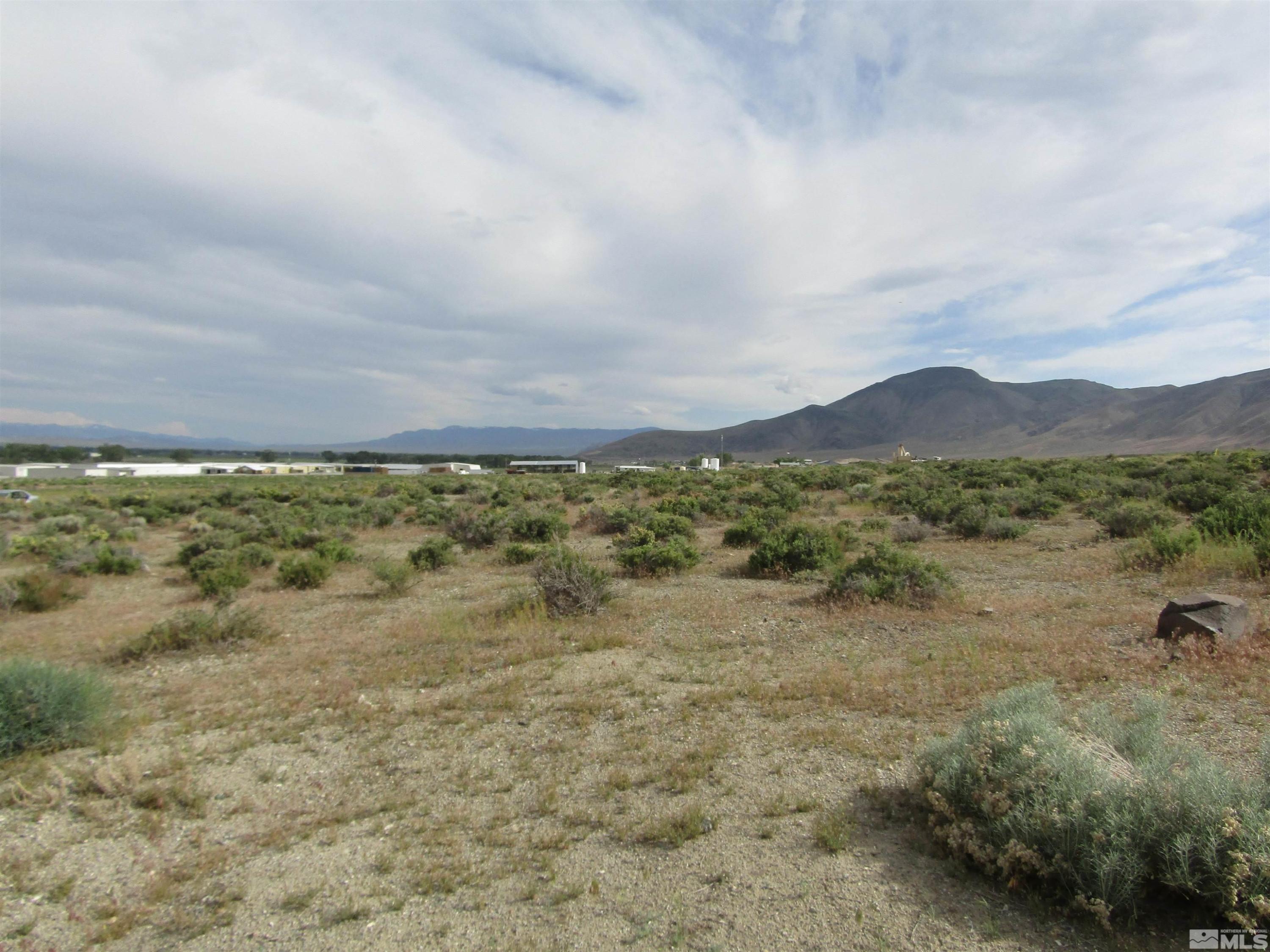 Image 1: Photo 1
