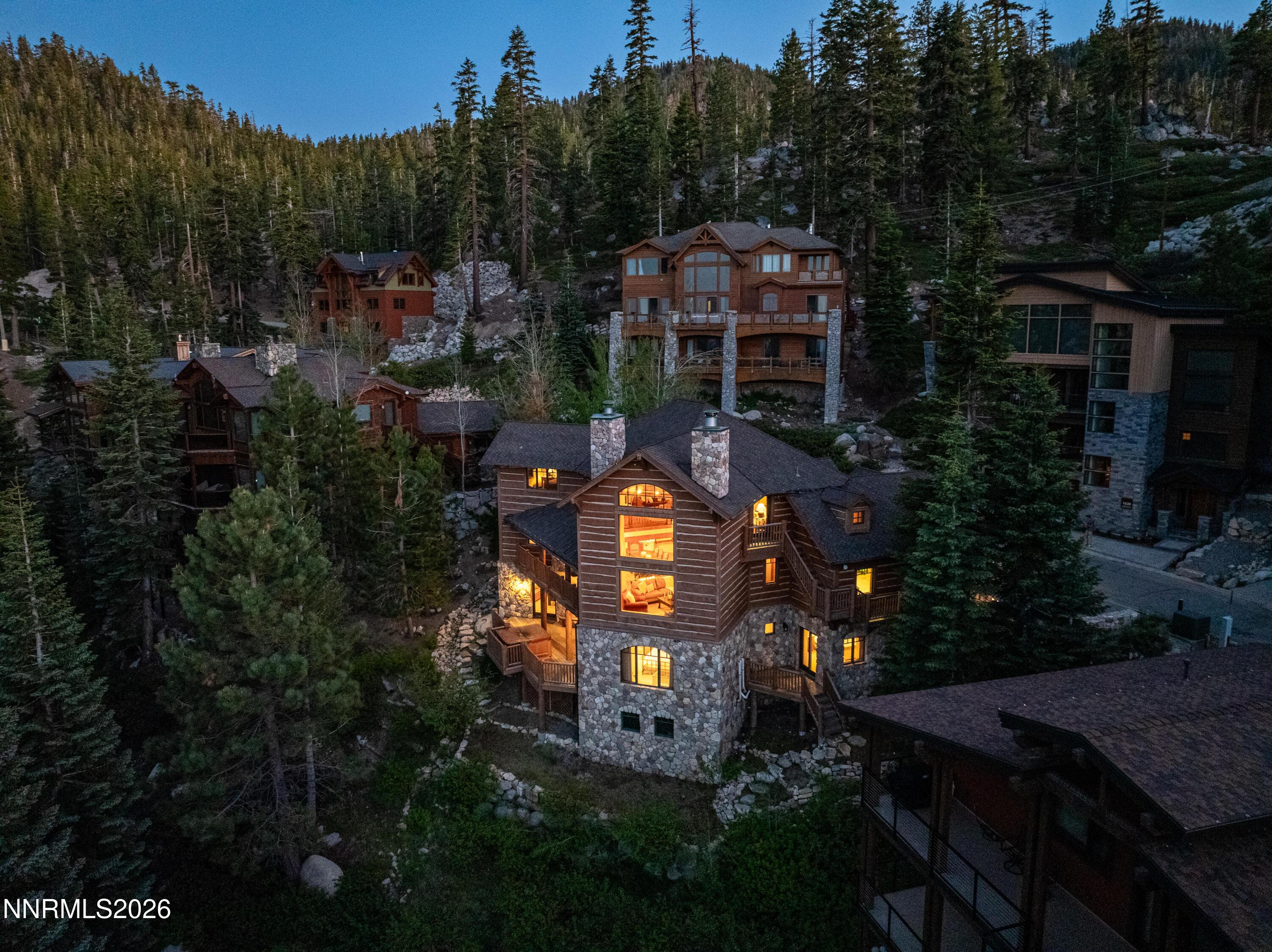 Image 3: 1631-Needle-Peak_DJI_0299-HDR