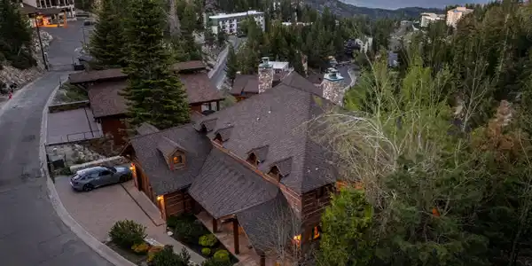 Image 4: 1631-Needle-Peak_DJI_0054-HDR