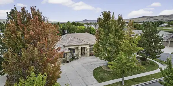 Image 2: 3-web-or-mls-2850 Friar Rock-3