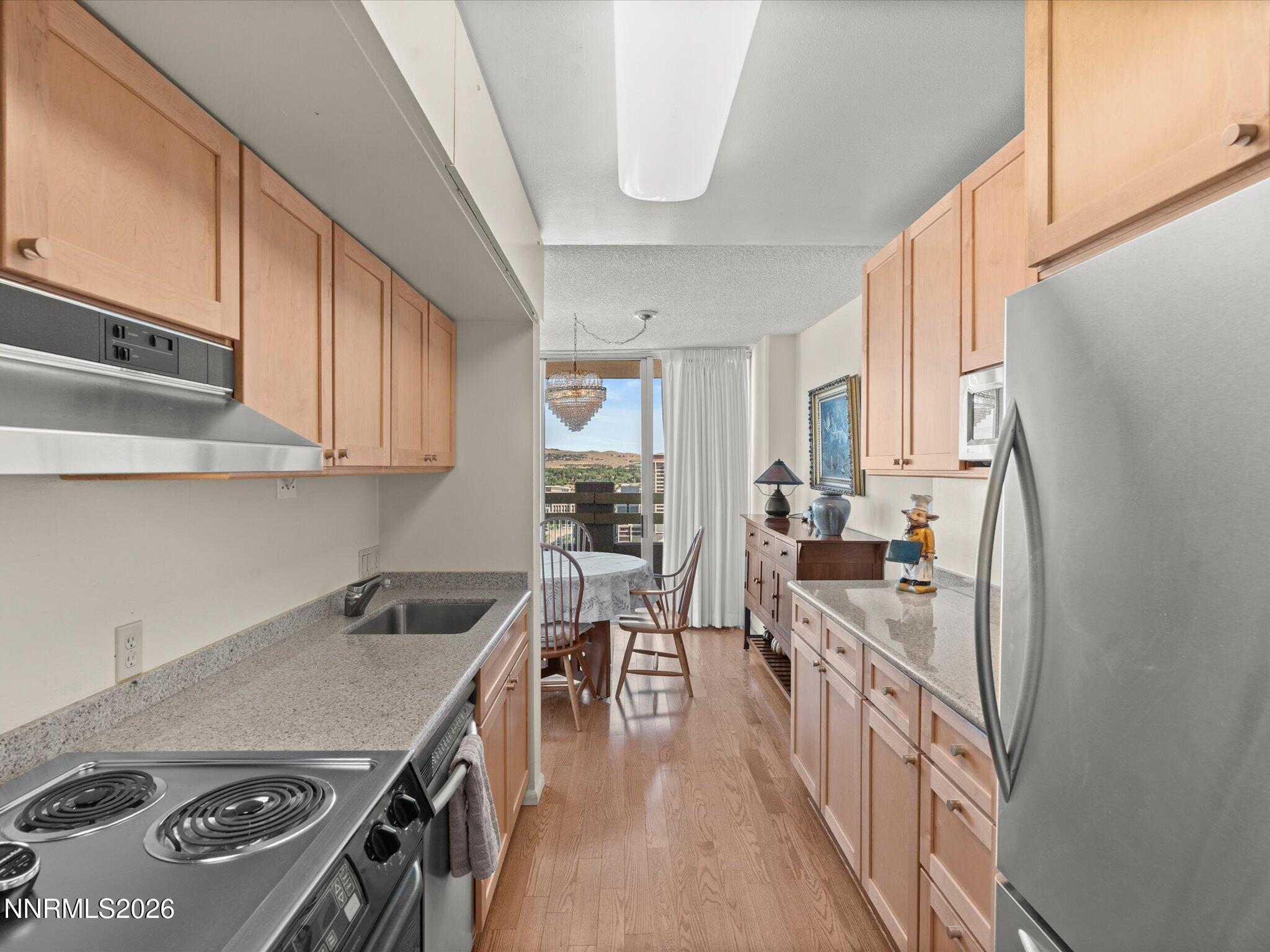 Image 4: 22-100 N Arlington Ave 20J-kit